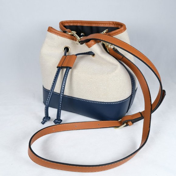 Small Bucket Style Convertible Backpack Bucket Women Bag Crossbody Bag - Picture 5 of 9